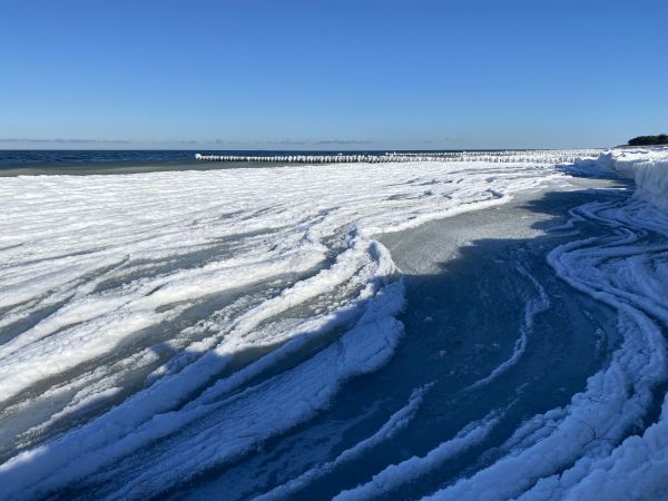 Ostseeufer im Winter
